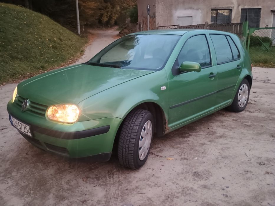 OC na rok VW Golf 4 1.6benz/Gaz 364t.km. Hak Klima