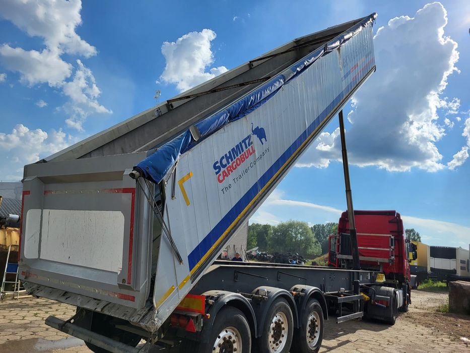 Naczepa wywrotka marki Schmitz sprowadzona z Niemiec