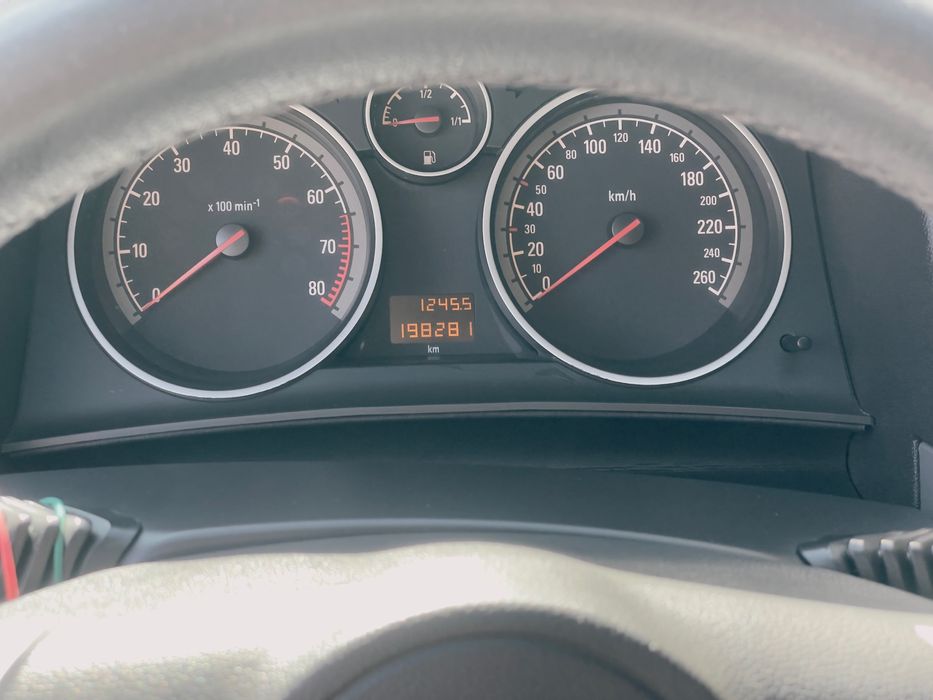 Opel astra gtc opc line