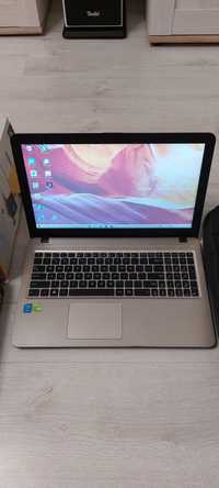 Laptop ASUS A540L J-XX670T +Plecak Asus,Karton,Instrukcje,Paragon,Zasi