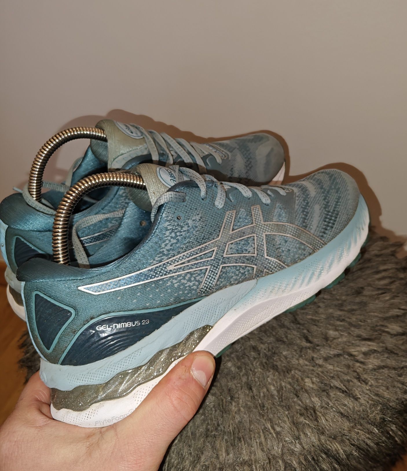 Świetne buty do biegania Asics Gel-Nimbus 23 rozmiar 40.5 stan BDB!