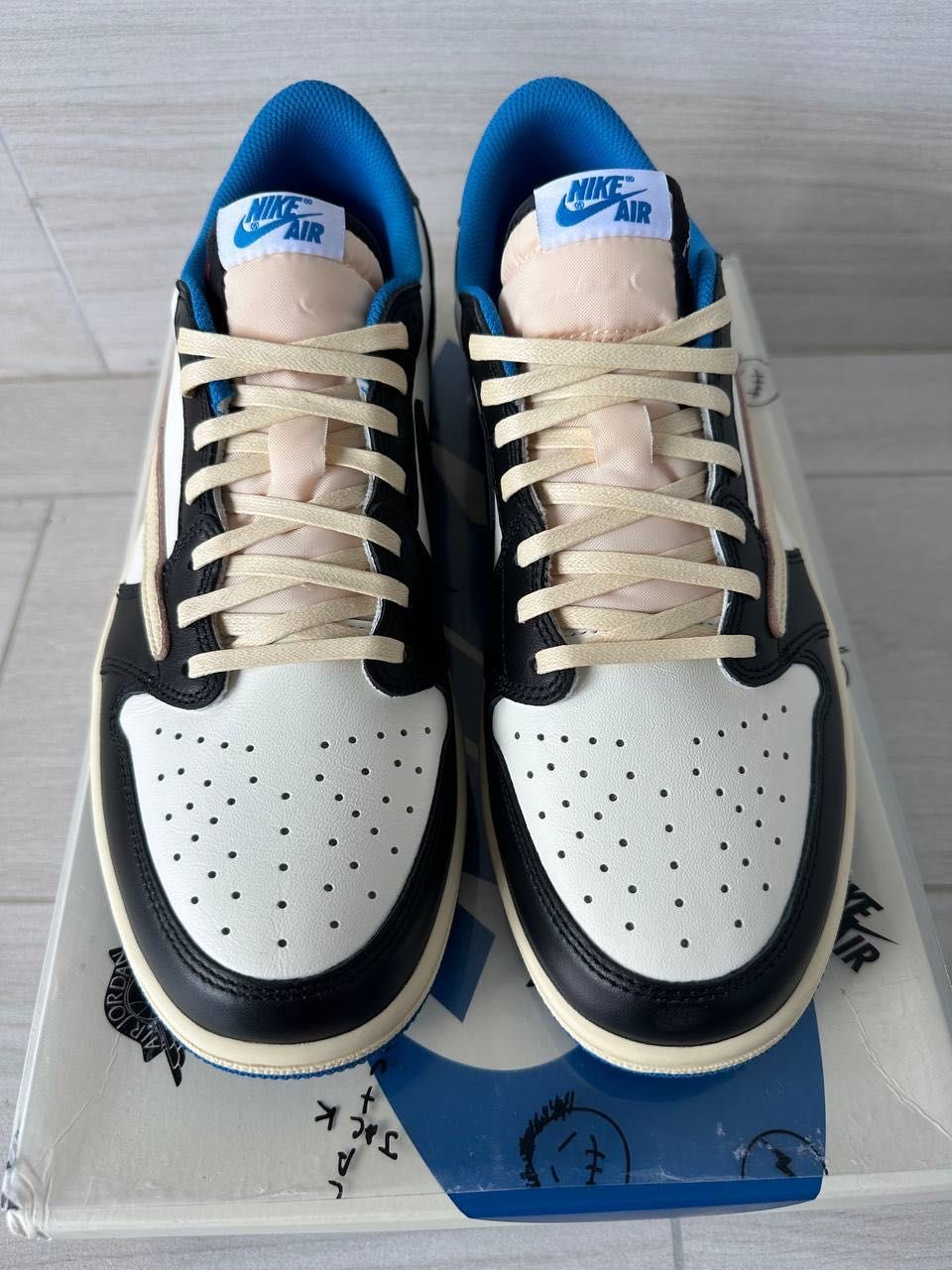 Кросівки Nike Air Jordan 1 low Fragment x Travis Scott оригінал