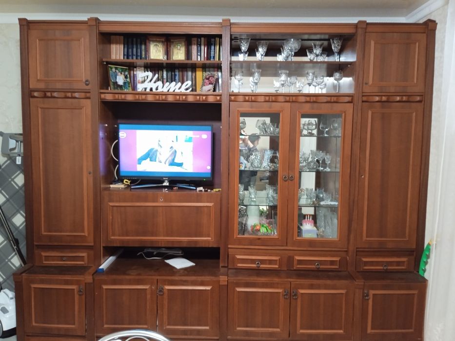 Стінка в гарному стані