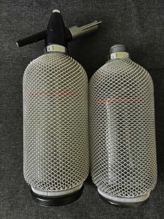 Syfony PRL szklane w siatce drucianej