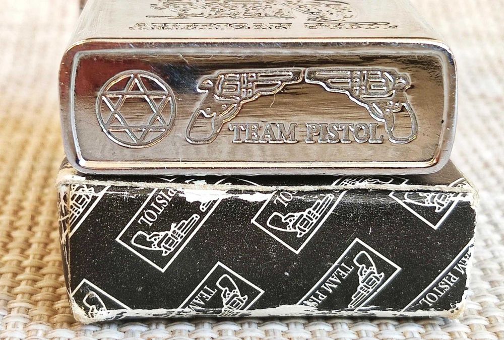 Запальничка Team Pistol (в упаковці)