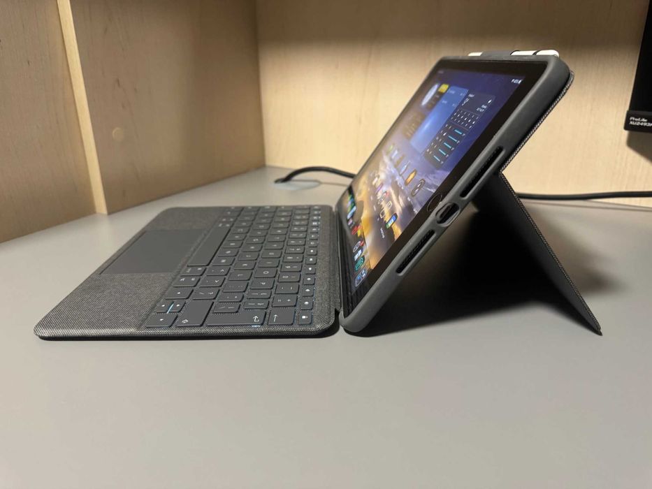 iPad 10.2 9th Gen - 64GB Wifi | Logitech Combo Touch-Apple Pencil 1gen