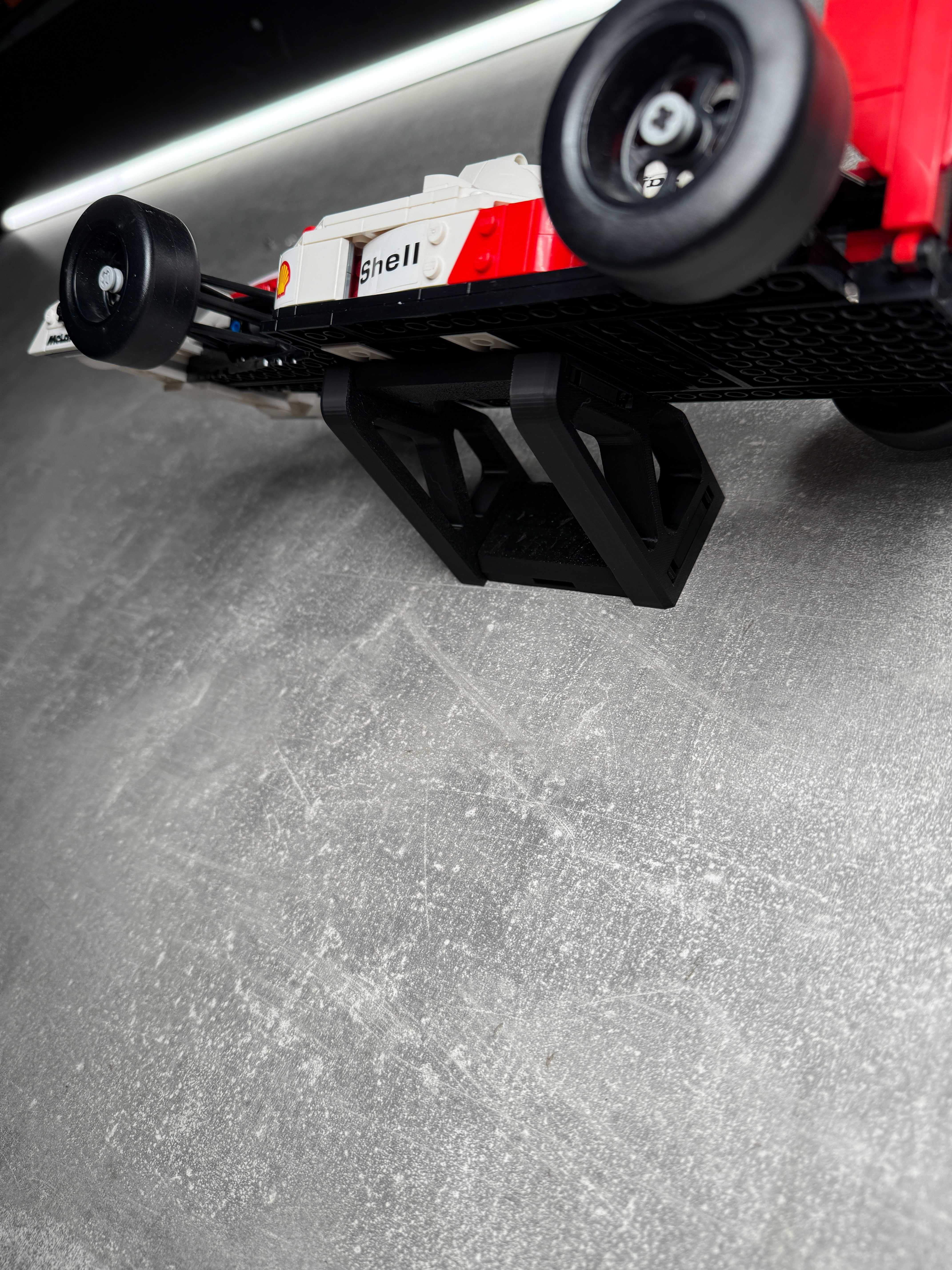 Кронштейн Кріплення для LEGO Icons McLaren MP4/4 Ayrton Senna (10330)