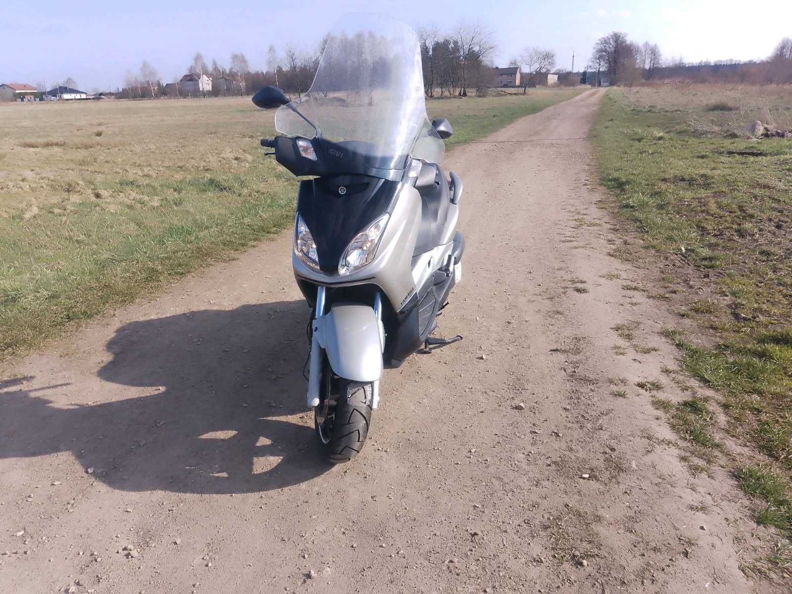 Skuter yamaha 250 x max