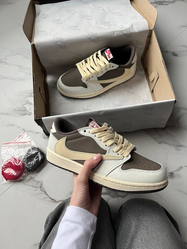 Jordan 1 Low OG SP Travis Scott Reverse Mocha