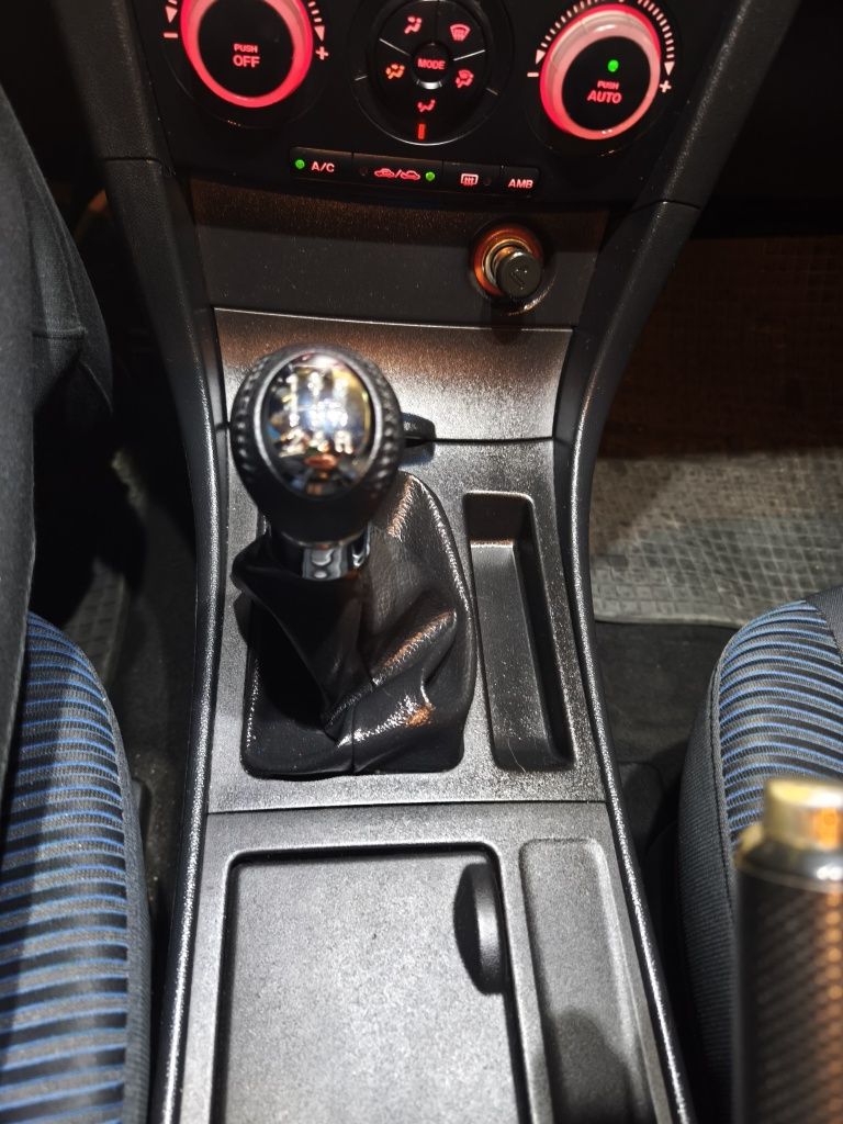 **MAZDA 3.  1.6 diesel**