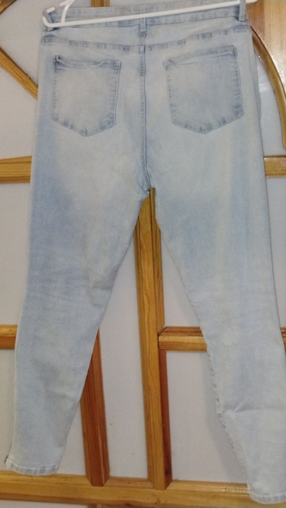 Spodnie. Damskie Jeans