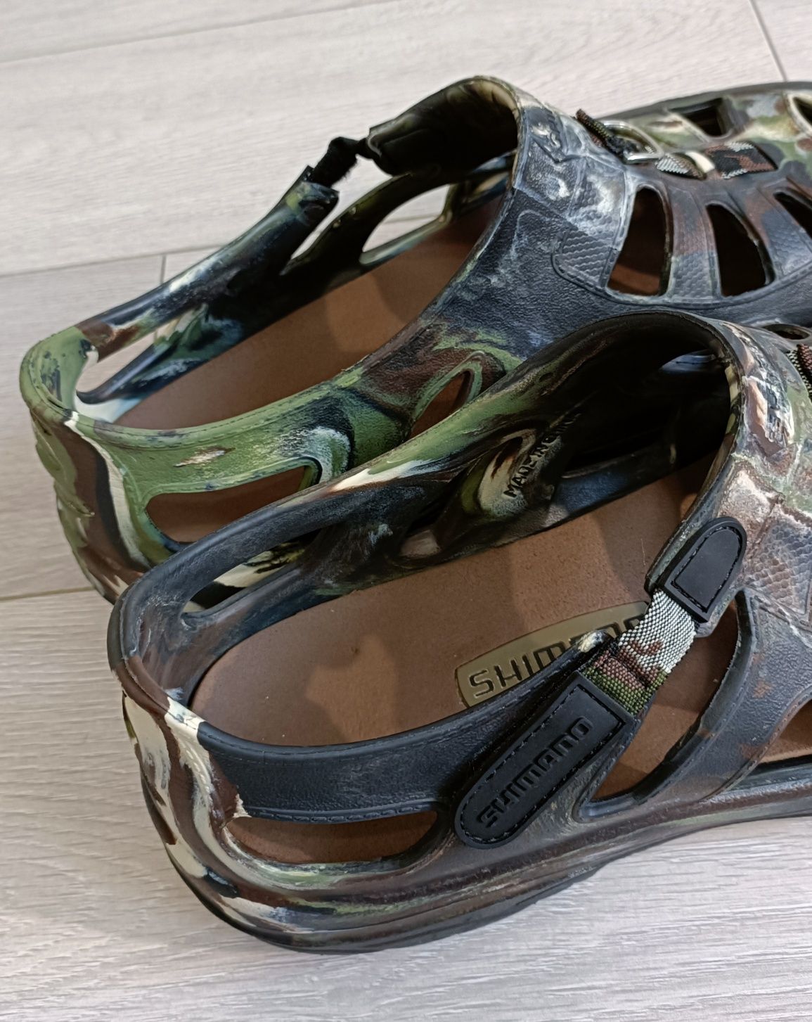 Męskie buty wędkarskie Shimano Evair Khaki Camo roz.45,5