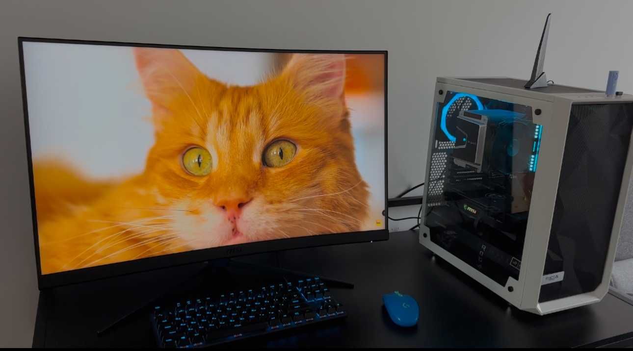 High-Performance Gaming/Desktop PC with Accessories – For Sale