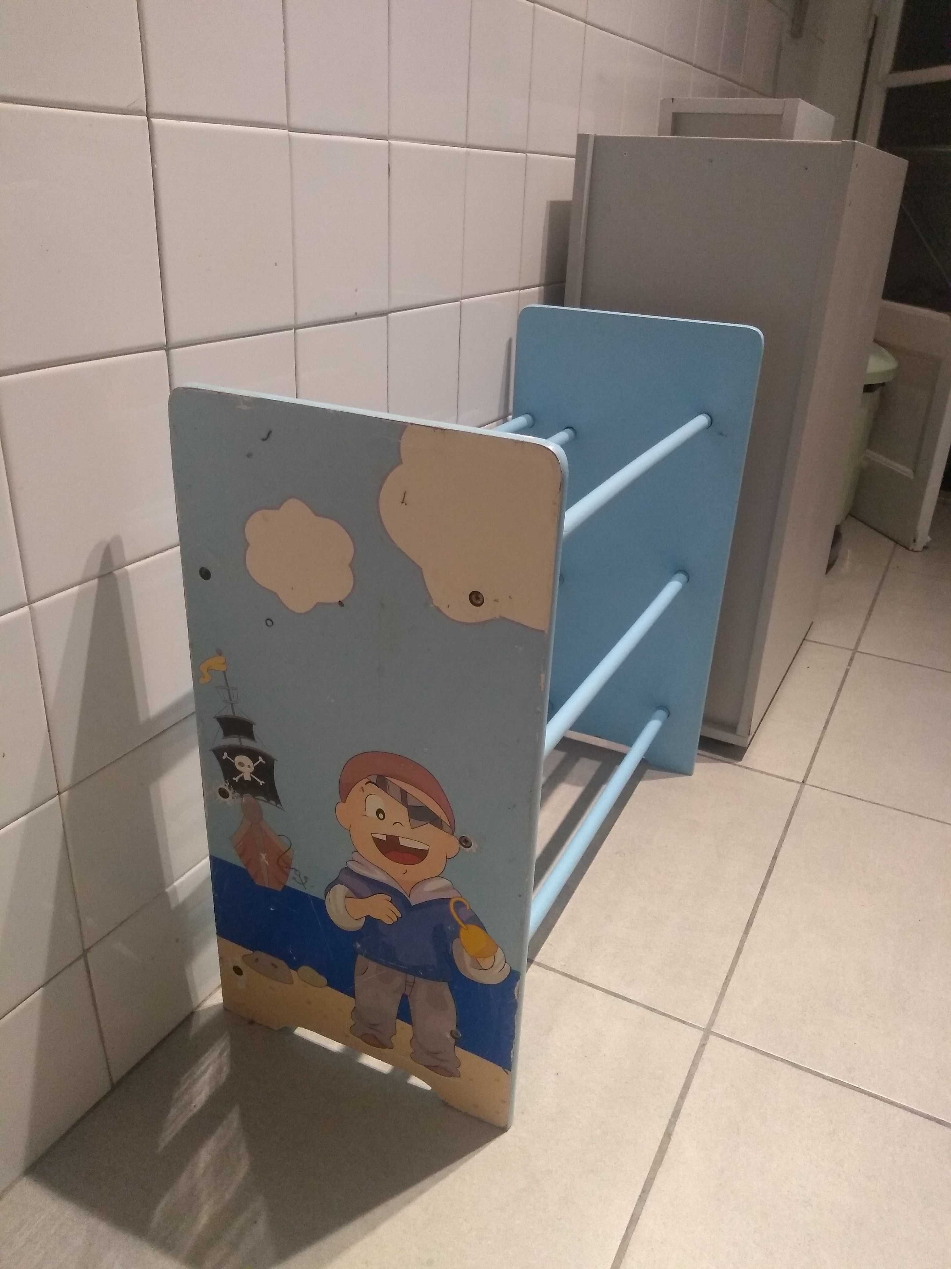 Sapateira de criança