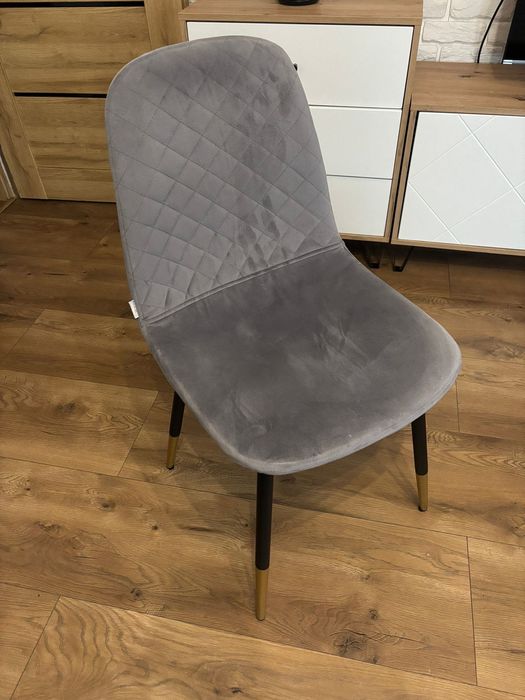 Krzesła do salonu 6 szt komplet szare pikowane Homla