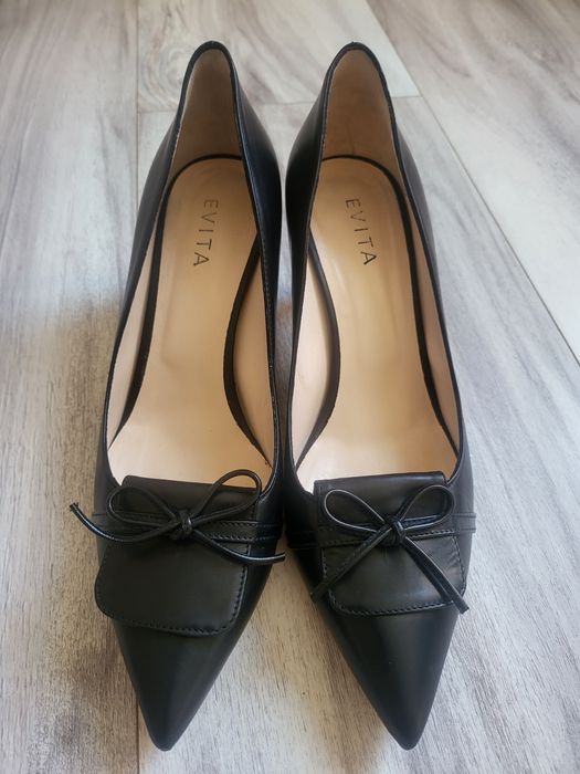 Шкіряні італійські  туфлі-човники бренду EVITA Pumps 'Giulia'. 41 Розм