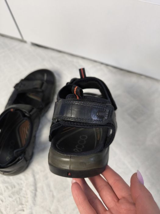 ECCO - skórzane sandały męskie czarne na rzepy bardzo wygodne r. 44