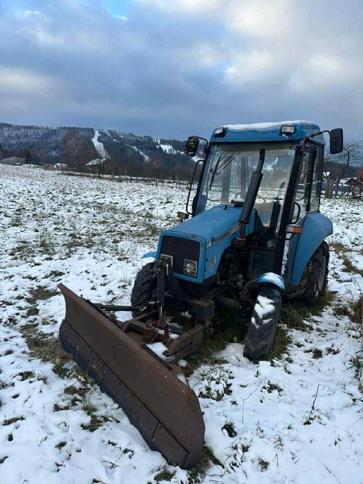 Pronar MTZ 320a 4x4 z pługiem i łańcuchami