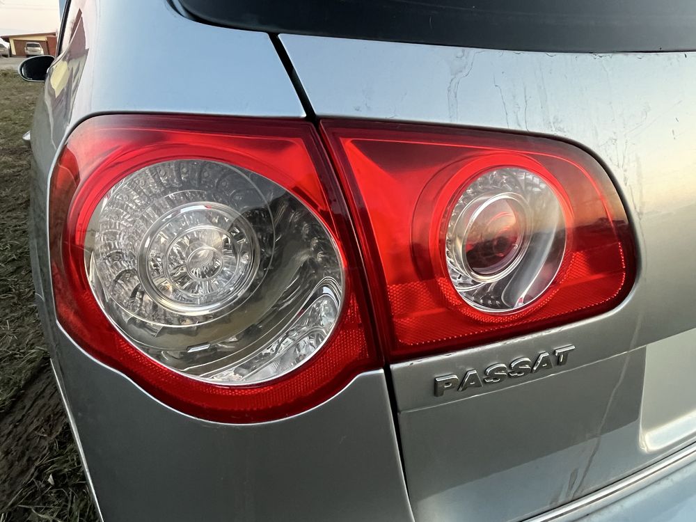 VW PASSAT B6 KOMBi lampy tył lampa prawa lewa led w klapę boczna