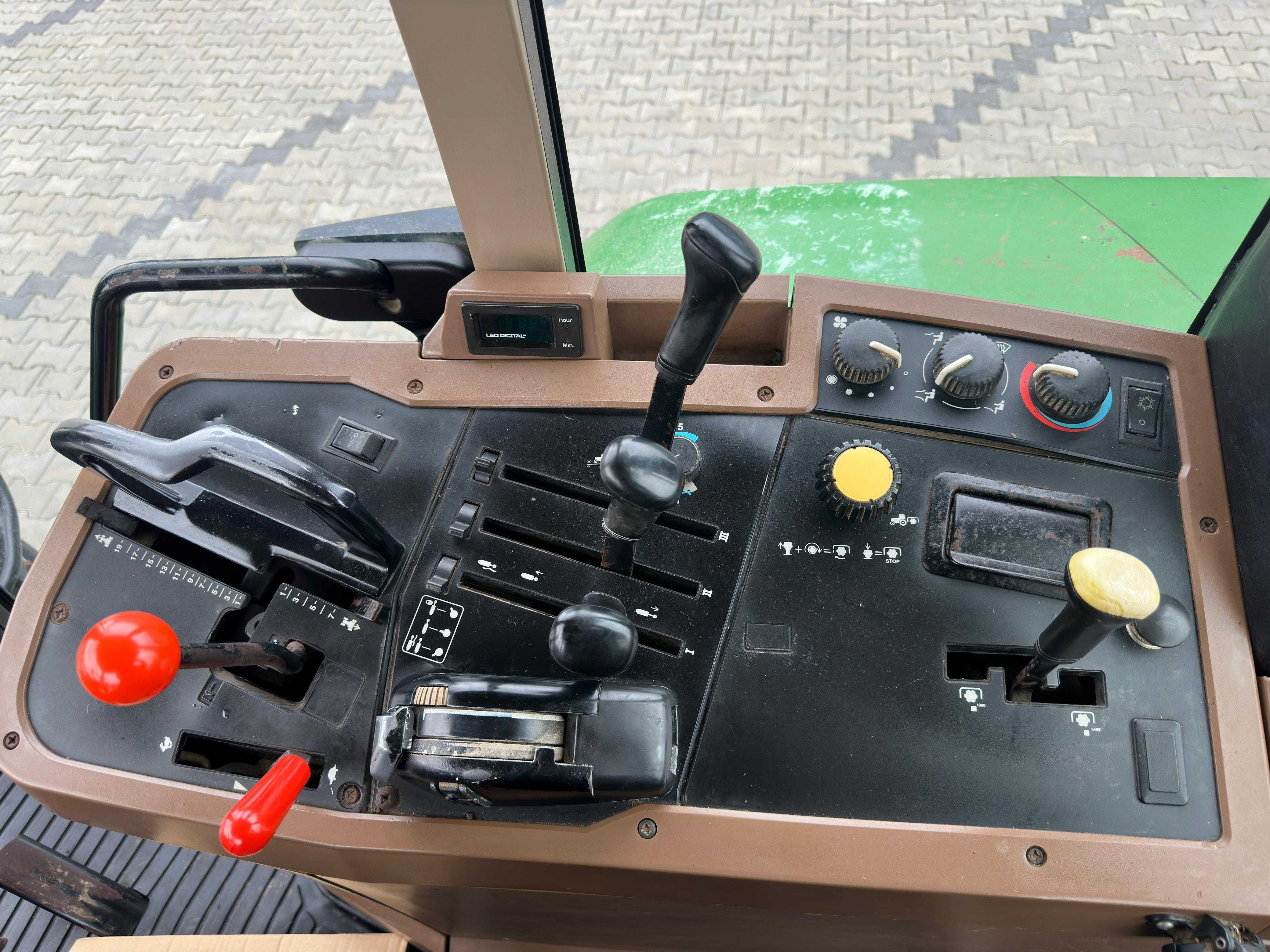 Трактор John Deere 7600 - 1995 рік