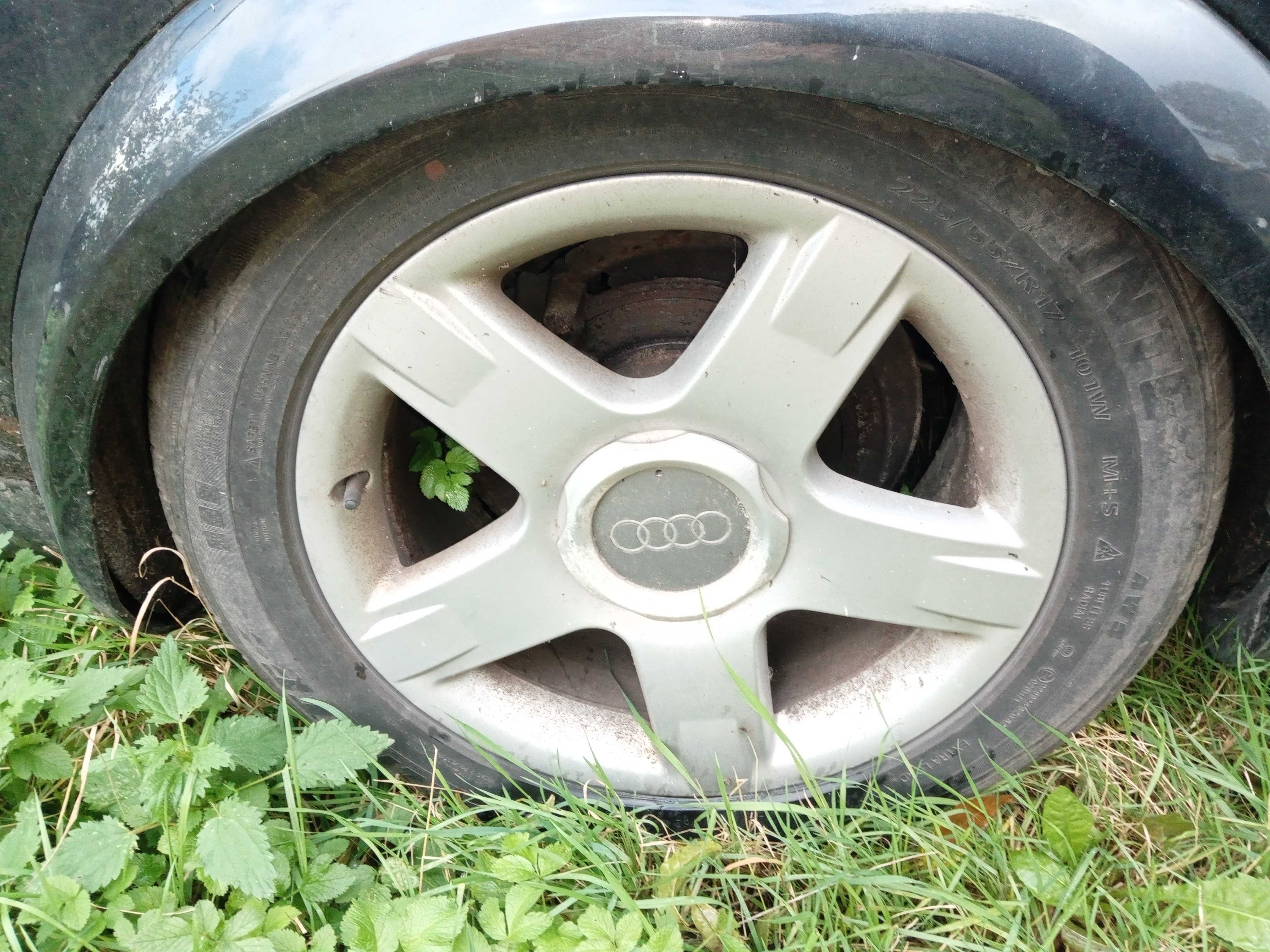 Koła z Audi A6 C5 Allroad 225/55 R17 z oponami zimowymi 5x112