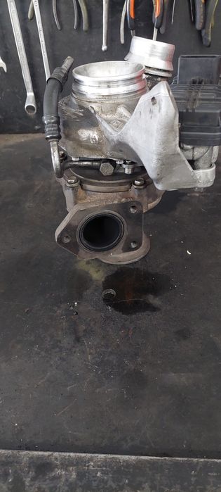 Турбина  BMW F10 F25 F30. N47N двигатель.