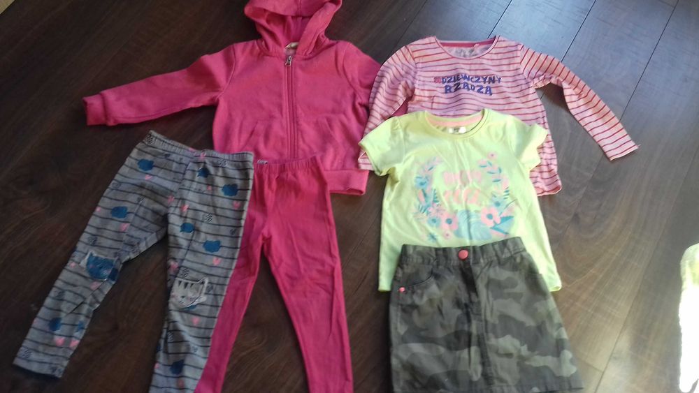 Komplet ubranek 98/104