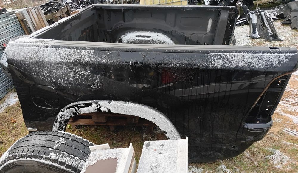 Dodge Ram V 1500 2019r- Paka Skrzynia Ładunkowa Zabudowa Bagażnika Tył Długość 170CM Wewnątrz