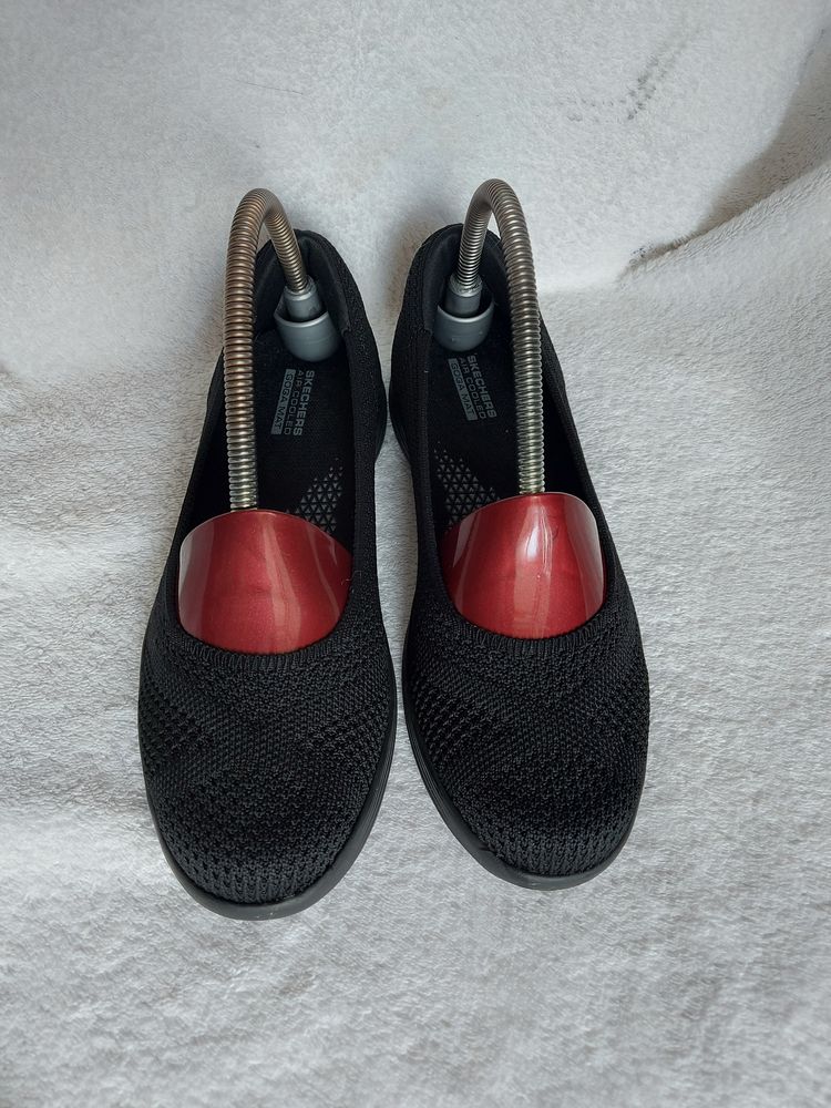 Мокасины слипоны skechers on the go 37p черные