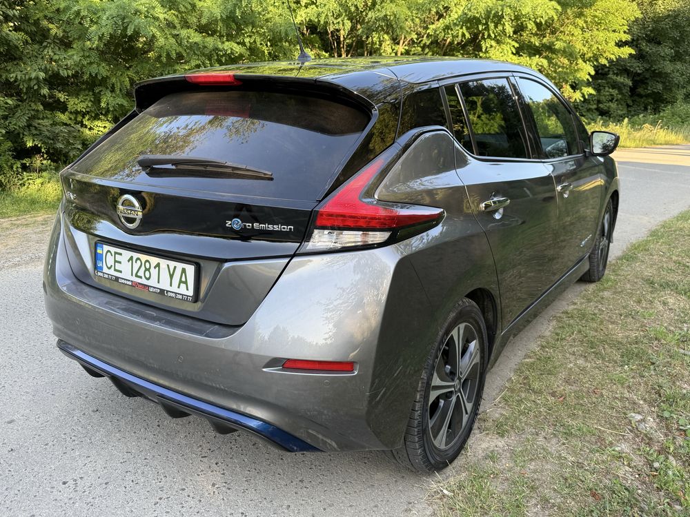 Nissan Leaf Ніссан Ліф