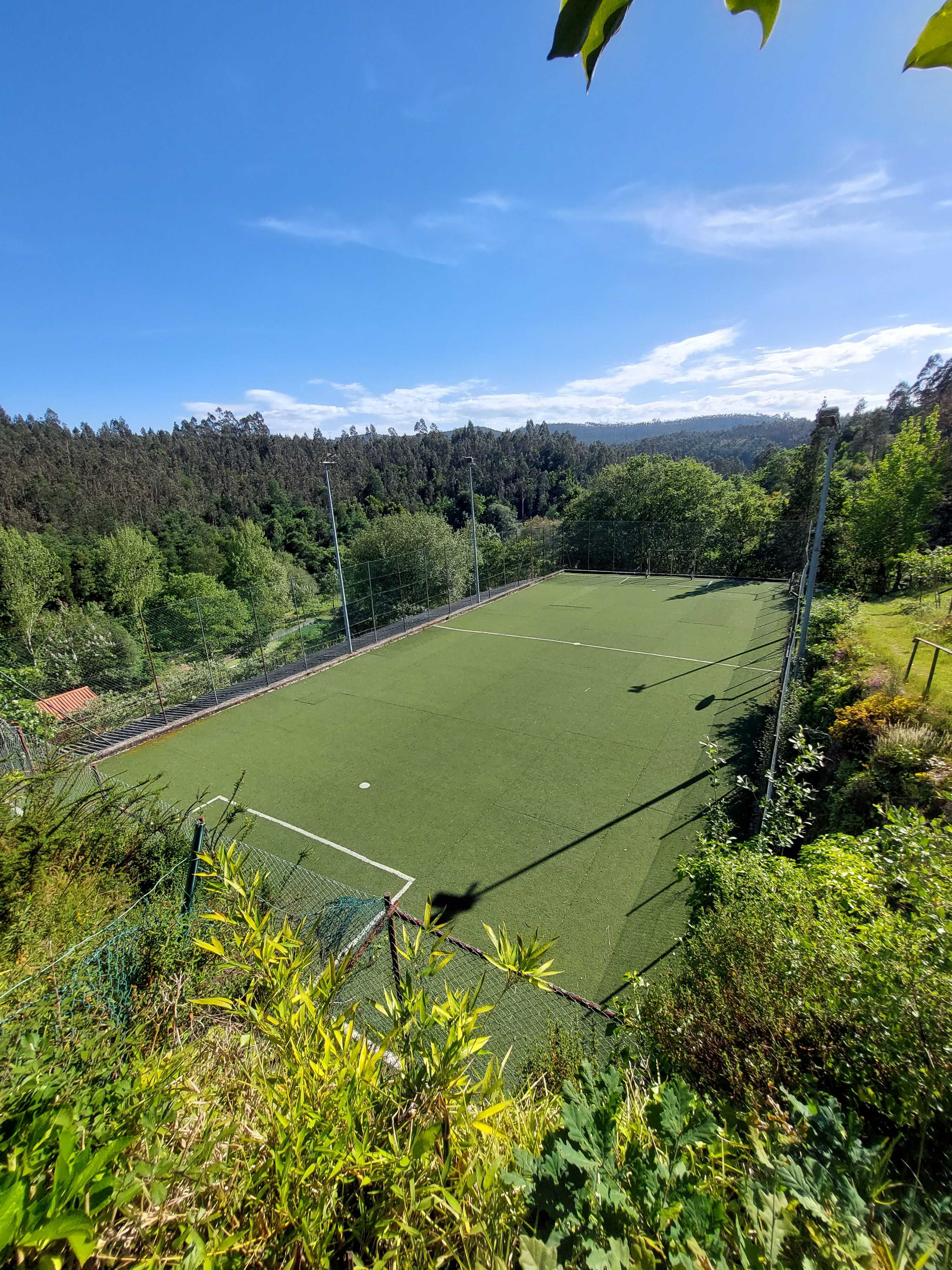 Campo de futebol para jogos - preço/hora