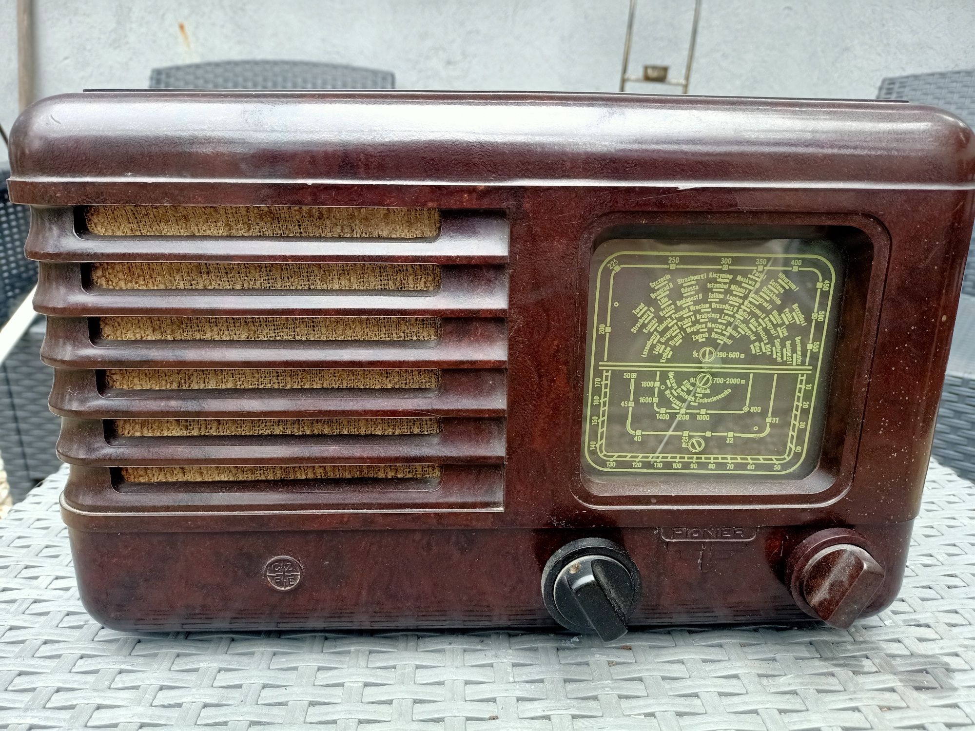 Unikatowe Stare radio lampowe Pionier U