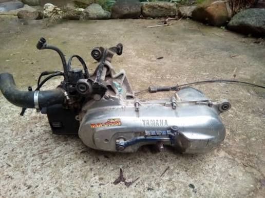 Двигатель  Yamaha djog.