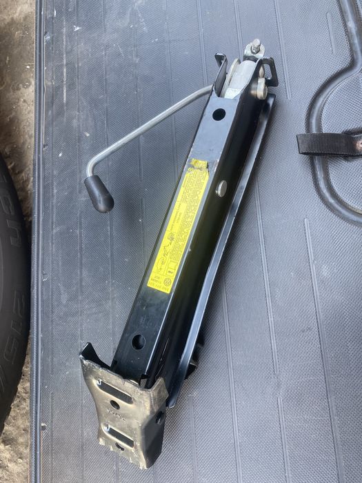 Домкрат Volkswagen  Tiguan