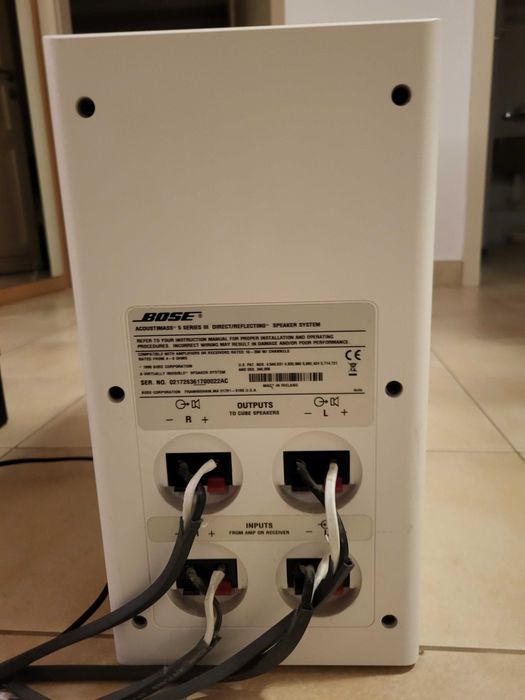 Bose Acoustimass 5 Series III – moduł basowy (biały), 10–200 W, 4–8 Ω