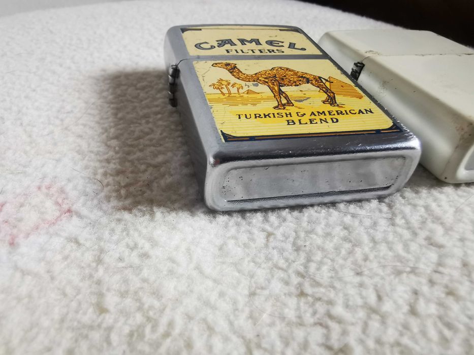 2 isqueiros para colecionadores