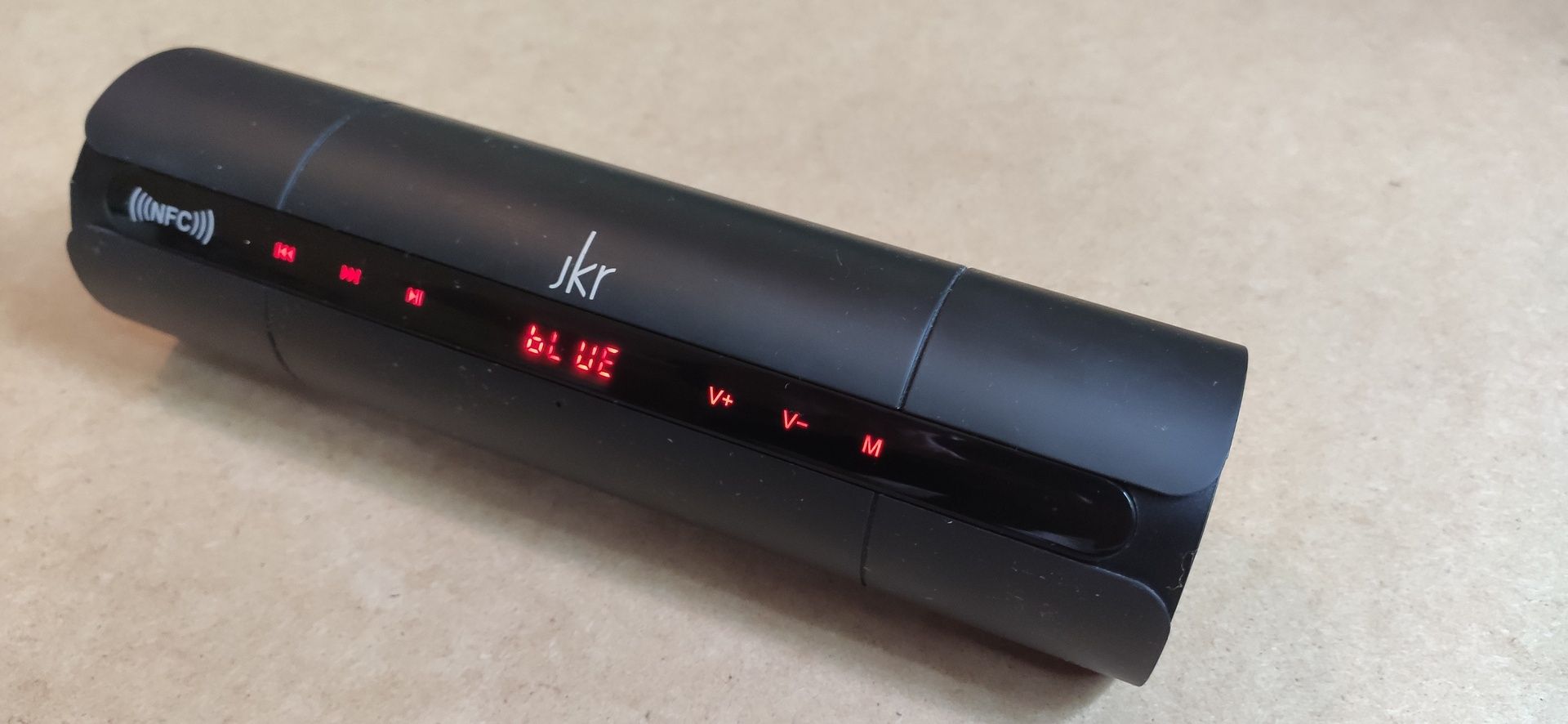 Беспроводная сенсорная блютуз колонка-динамик JKR KR8800