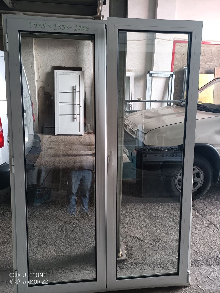 Portas novas e usadas
