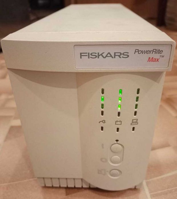 ИБП, UPS, бесперебойник Fiskars prm/700 он же Powerware-5105 700, б.у.