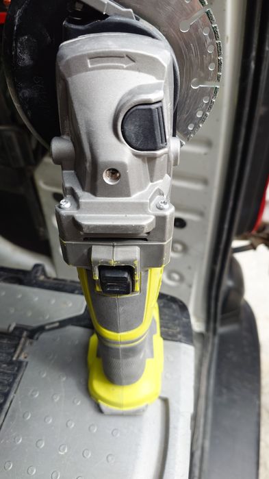 Rebarbadora Ryobi R18AG7 18volts One+ Brushleess de 125mm