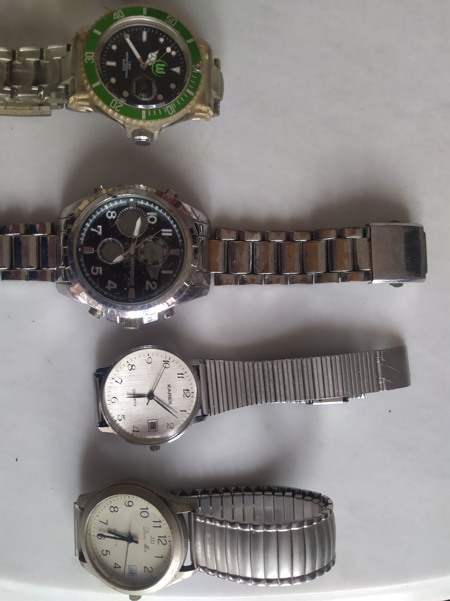 Kolekcja zegarków kieszonkowych i naręcznych