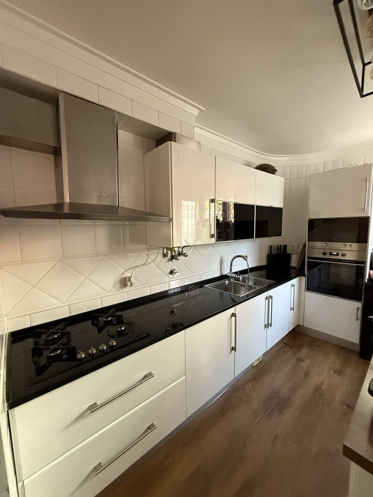 Cozinha completa com Eletrodomesticos e 2 pedras granito zimbawe