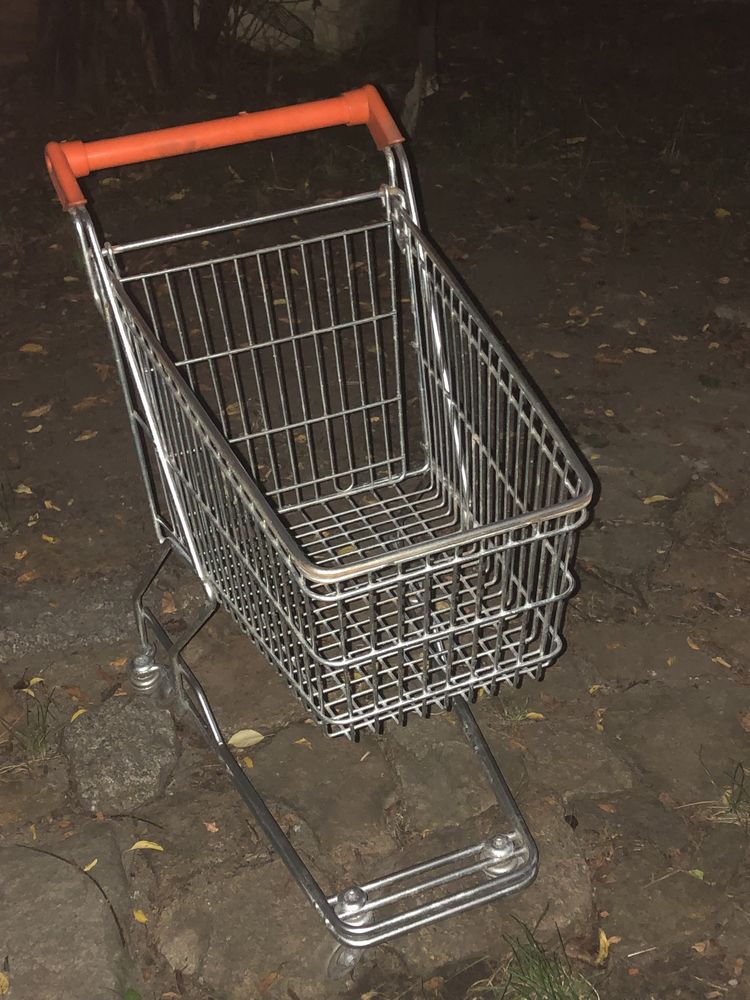dzieciecy wozek malych rozmiarow 20 litrow ,na zakupy