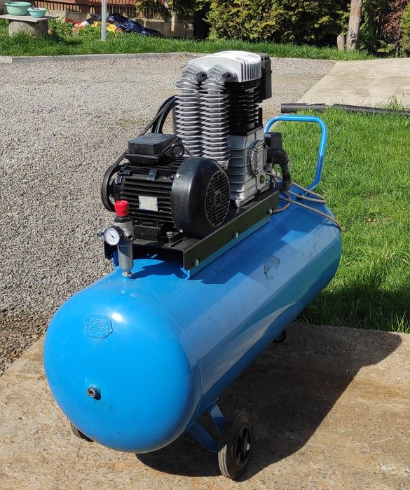 Kompresor 270 litrów 4 kw