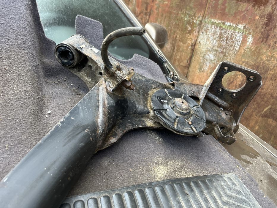 Балка задня Део Нексія n100 n150 ціла не гнила не варена рівна