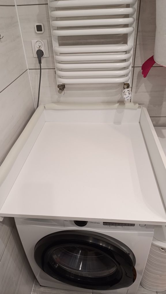 Przewijak biały z półką