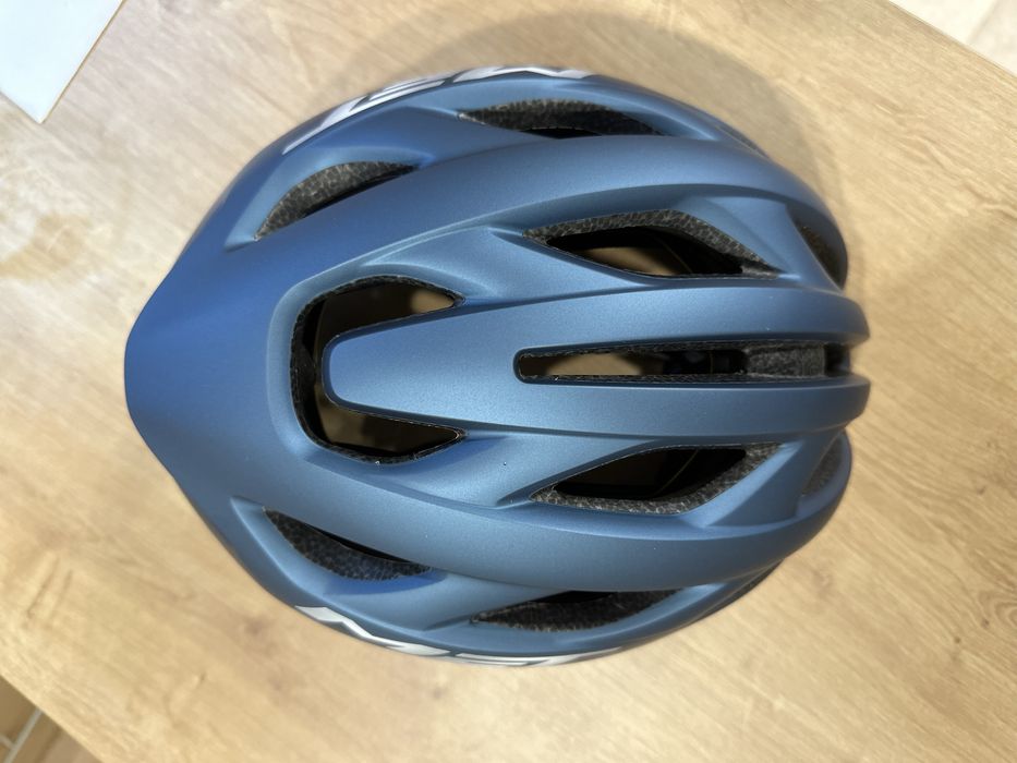 Велосипедний шолом Met Estro