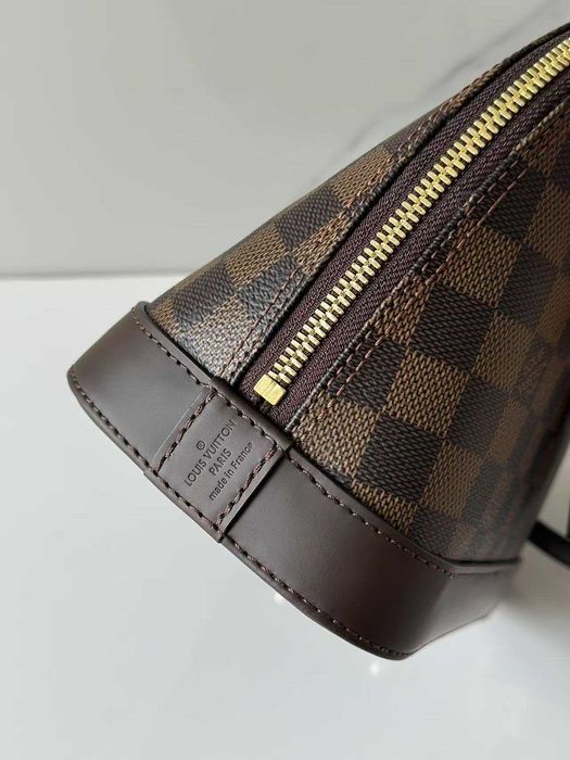 Louis Vuitton Alma BB