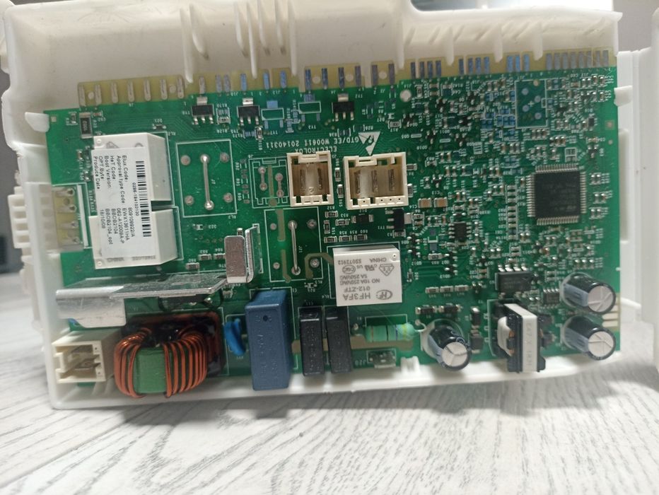 Модуль керування/плата пральної машини Zanussi Electrolux 807930502