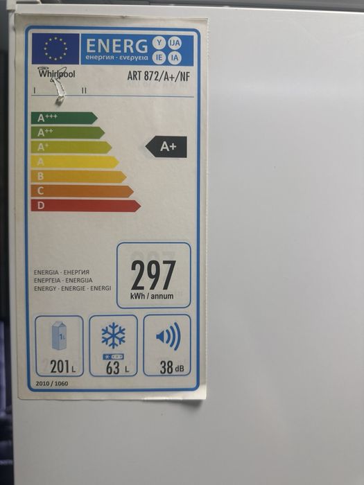 Продам вбудований холодильник